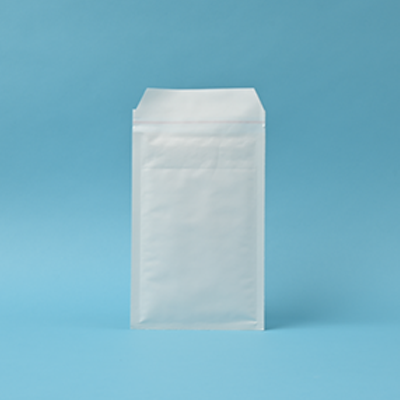 クッション封筒 小物用 ホワイト(白)
幅 x 天地：150 x 225mm
米坪：100g/m2