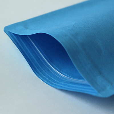 ジップメール ブルー
幅 x 天地：120 x 215mm
米坪：-