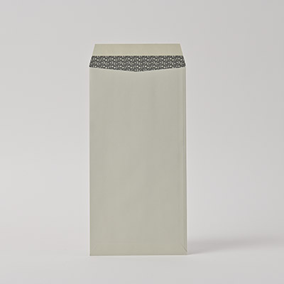 長3 ヨミニクイECグレイ 80 スミ貼 (〒枠付き)
幅 x 天地：120 x 235mm
米坪：80g/m2