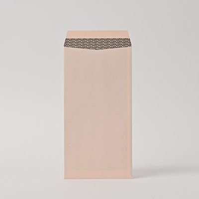 長3 ヨミニクイECピンク 80 スミ貼 (〒枠付き)
幅 x 天地：120 x 235mm
米坪：80g/m2